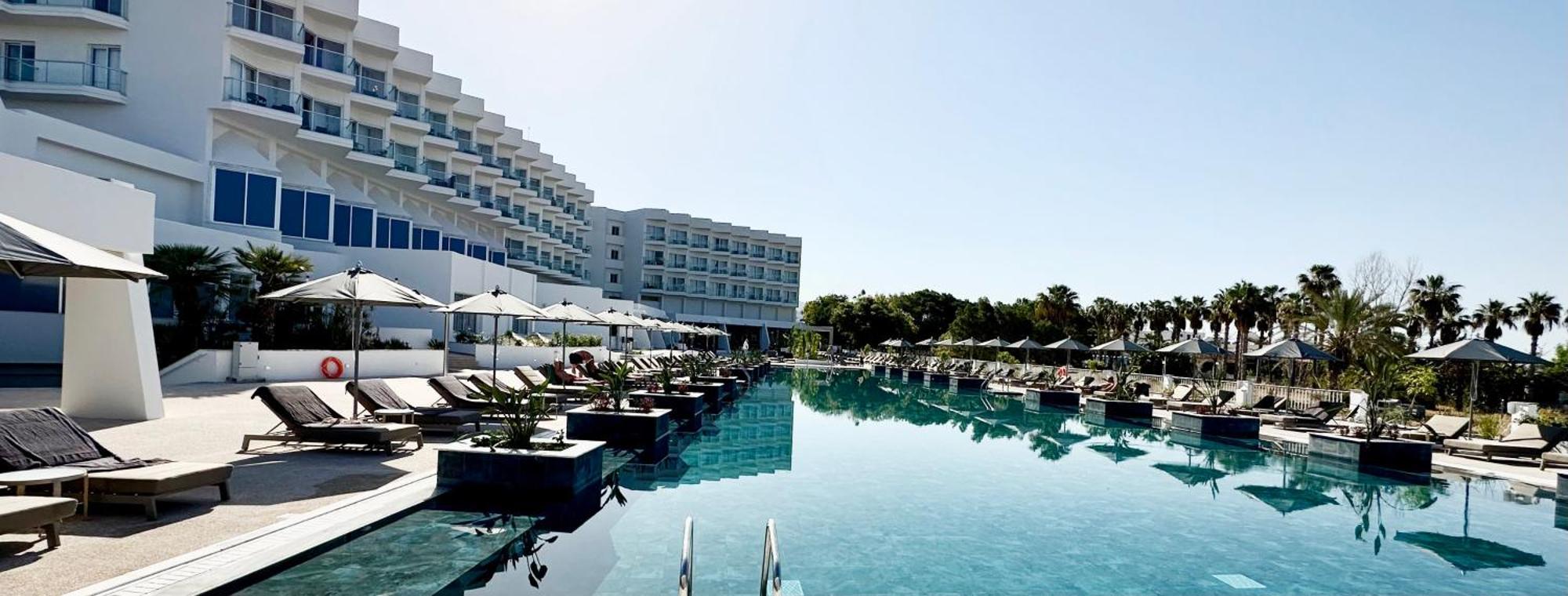 Cali Resort & Spa By Louis Hotels Paphos Exteriör bild